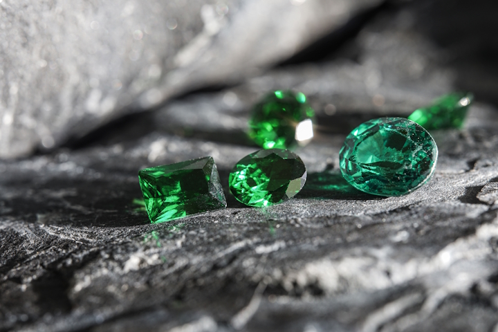 May Birthstone, Emerald Crystals Meaning, Taurus